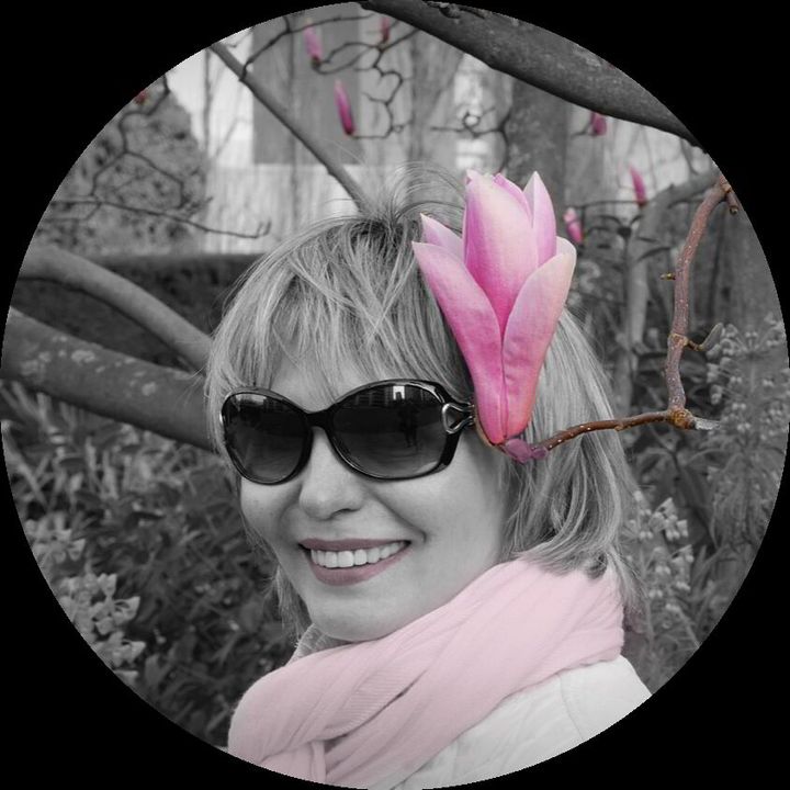 Marina  Poushkina avatar.